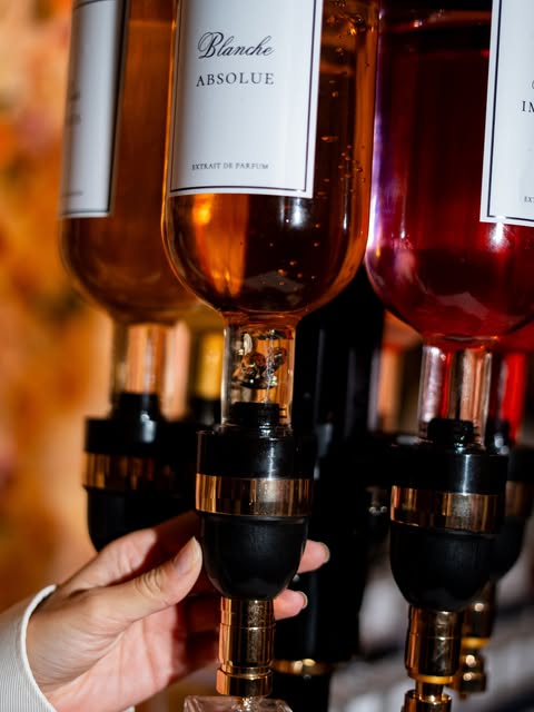 Offrir un bar à parfums lors de votre événement — L’Atelier MB Events